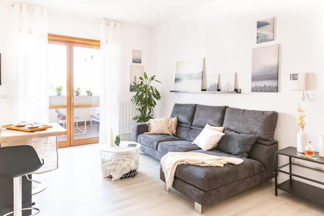 Loft Con Terrazzo - 3 Min Dalle Autostrade By FollowgreenhouseRom Exteriör bild